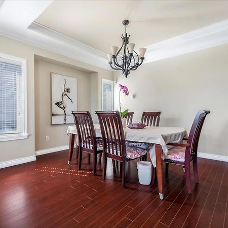 Share Home 1Bd Suite In Coquitlam Buitenkant foto