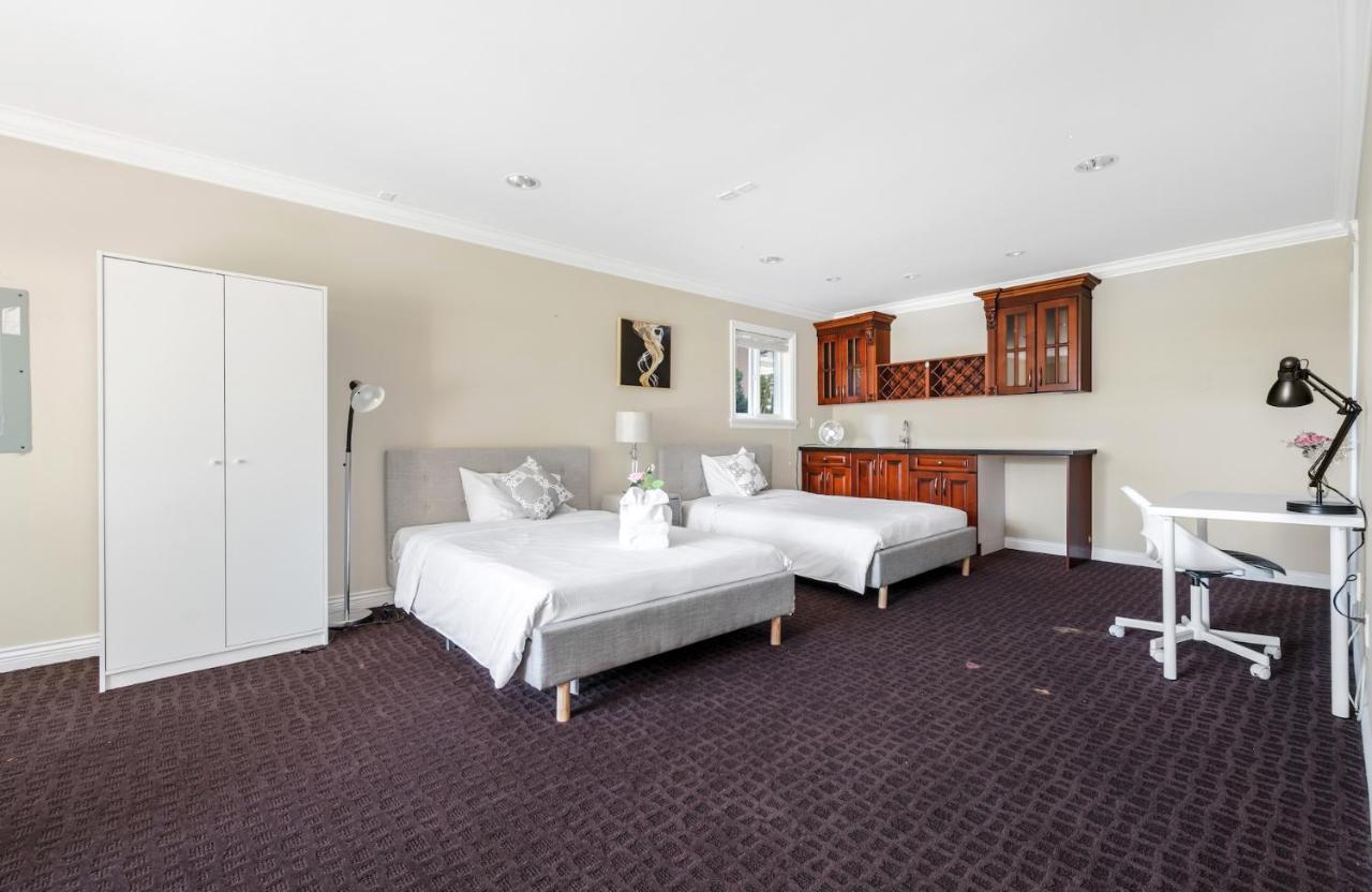 Share Home 1Bd Suite In Coquitlam Buitenkant foto