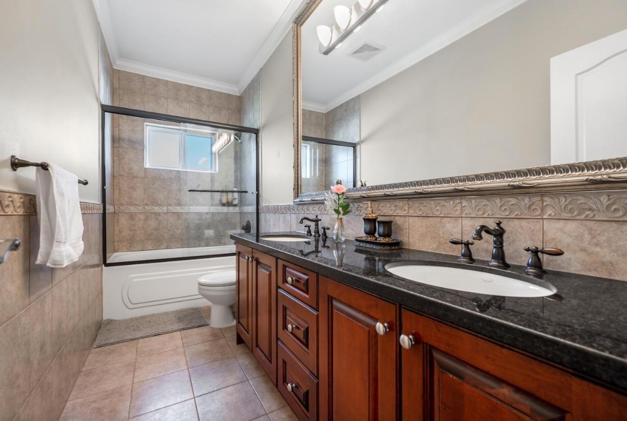 Share Home 1Bd Suite In Coquitlam Buitenkant foto